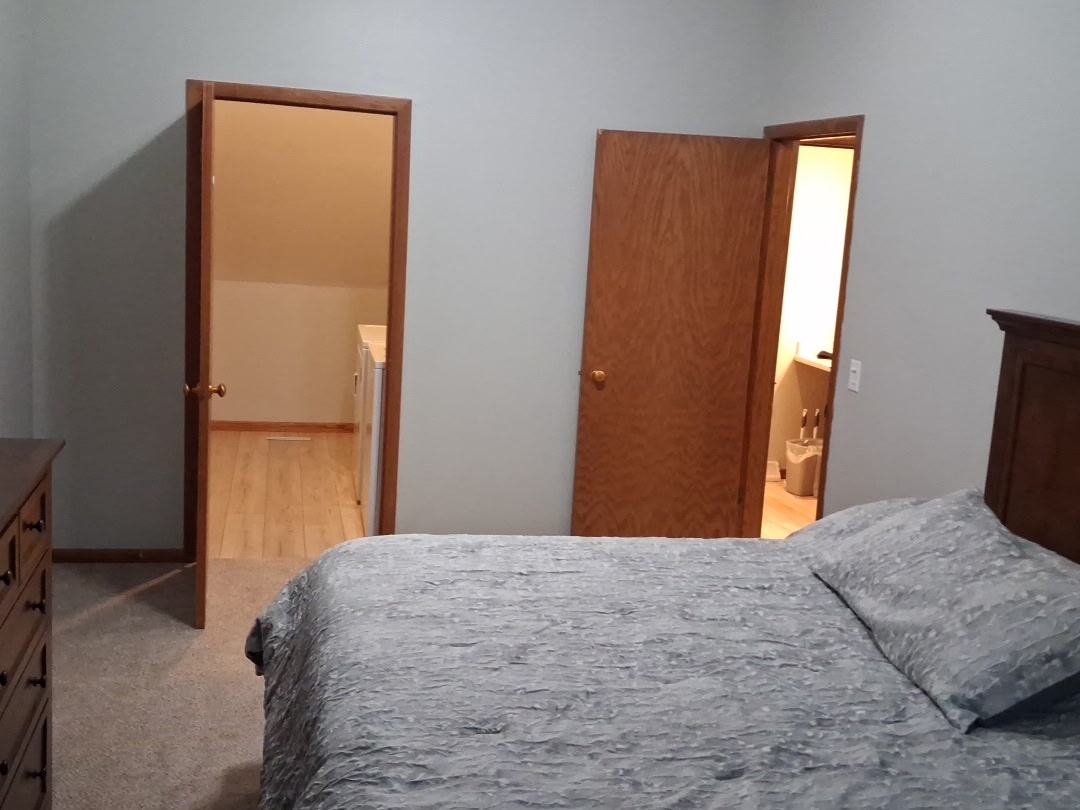King Bedroom with Washer and Dryer