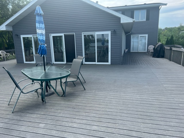 Deck rear