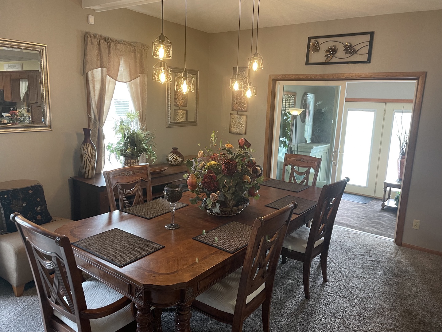 Diningroom1a