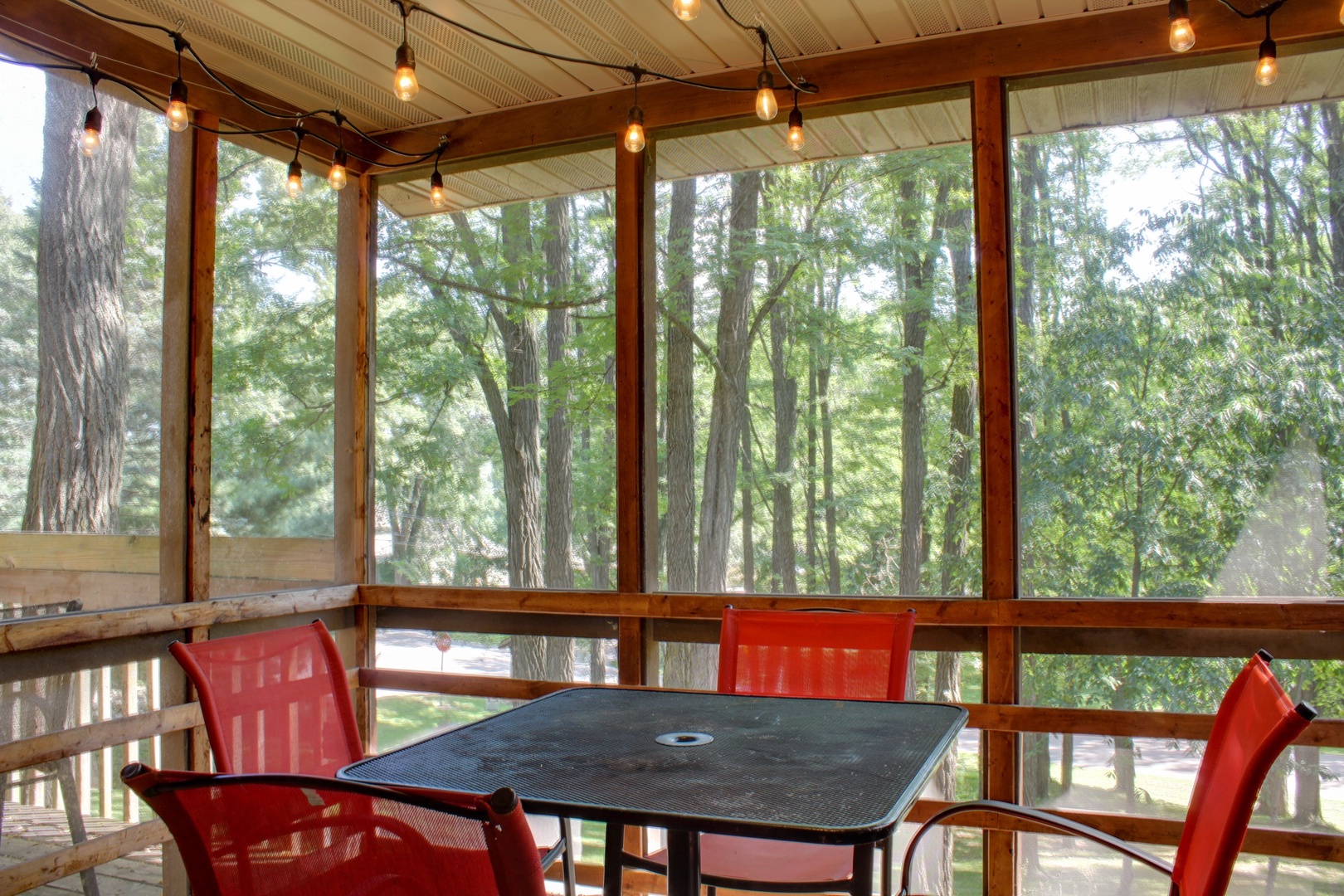 Screened-In Porch