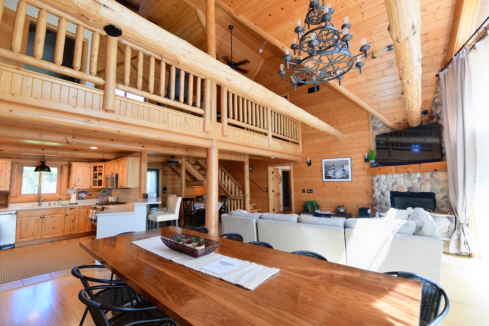 Dining Area 2