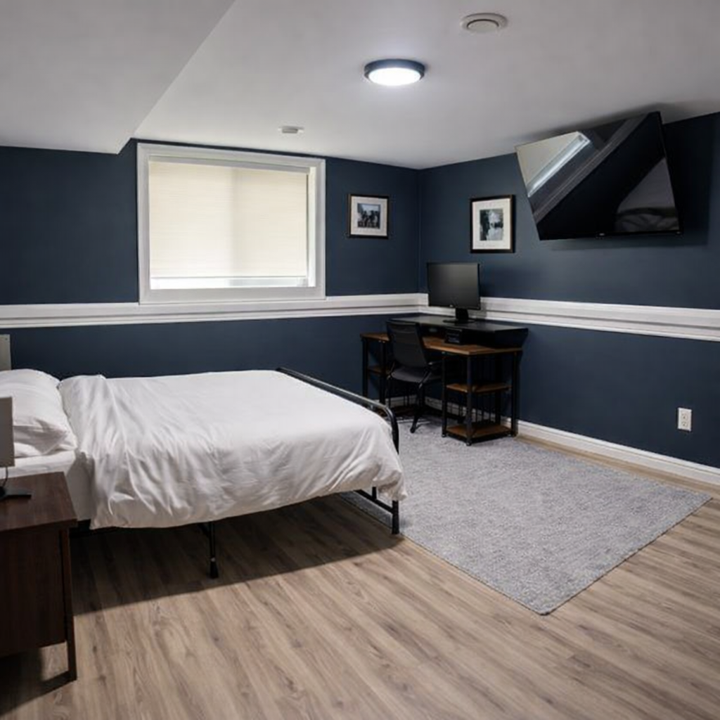 Bedroom lower level queen