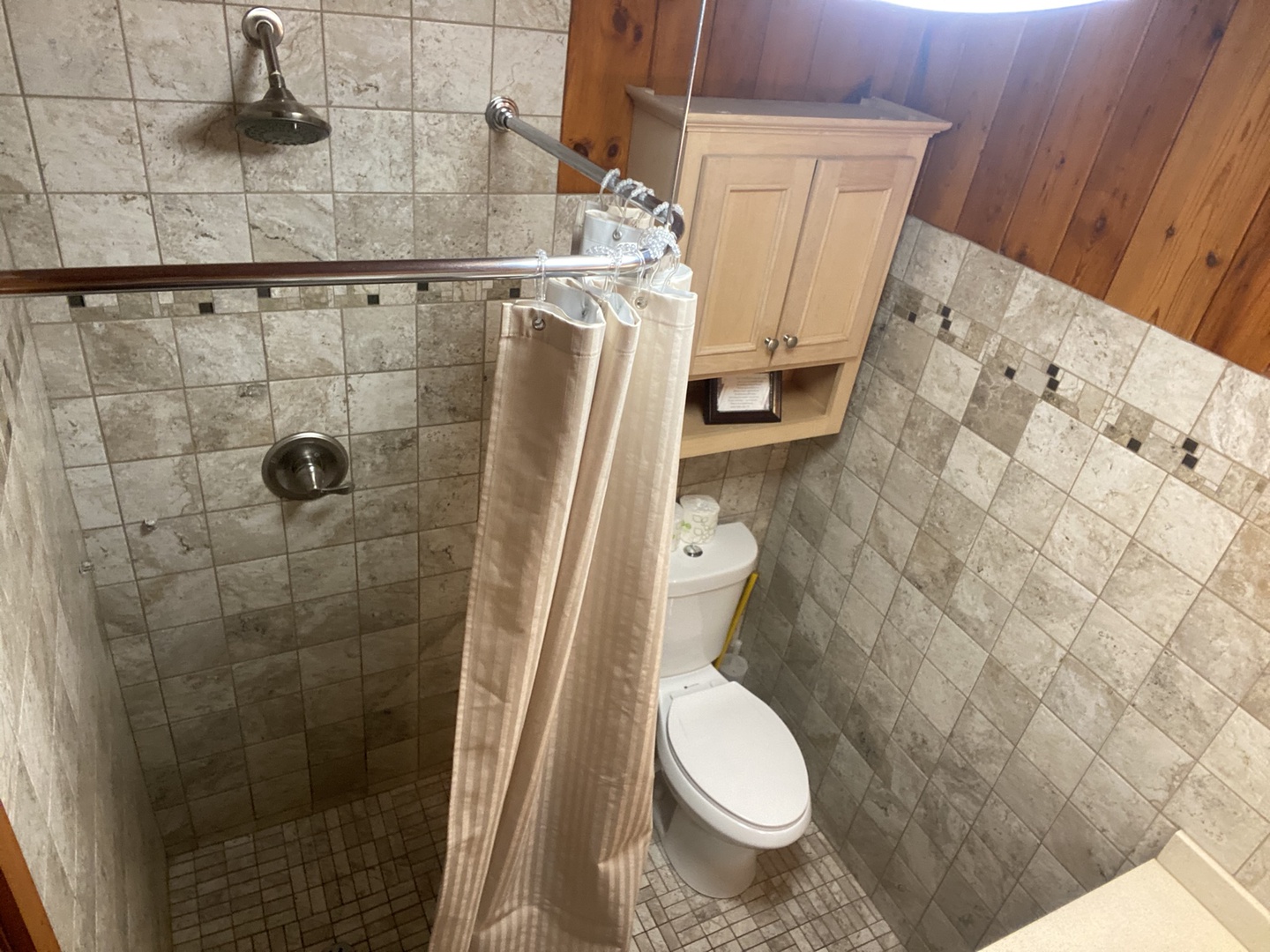 2nd Bathroom on right