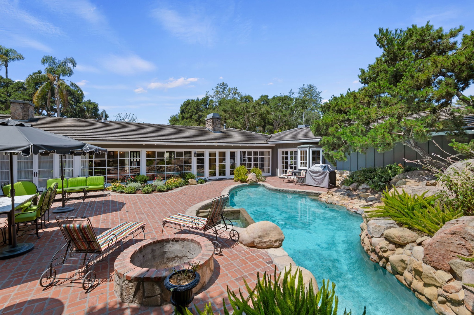 Montecito Country Charmer