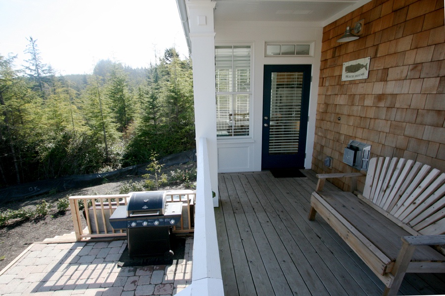 Side covered deck