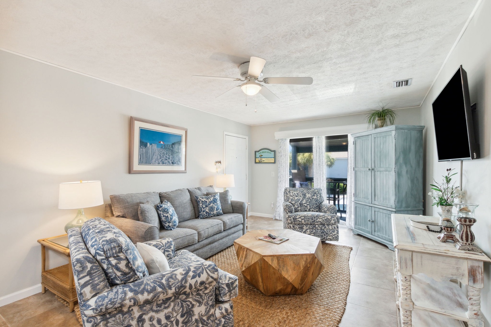 6392 Fernandina Shores