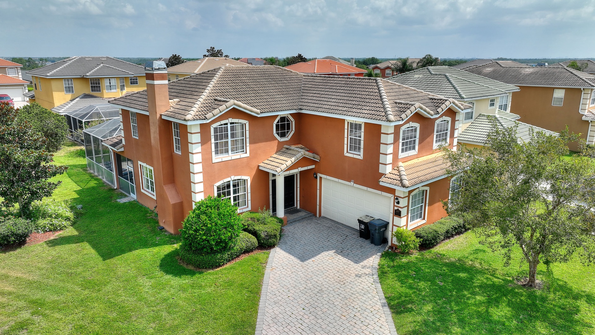 6 Bedroom Premium home with Pool, Spa and Games Room #800