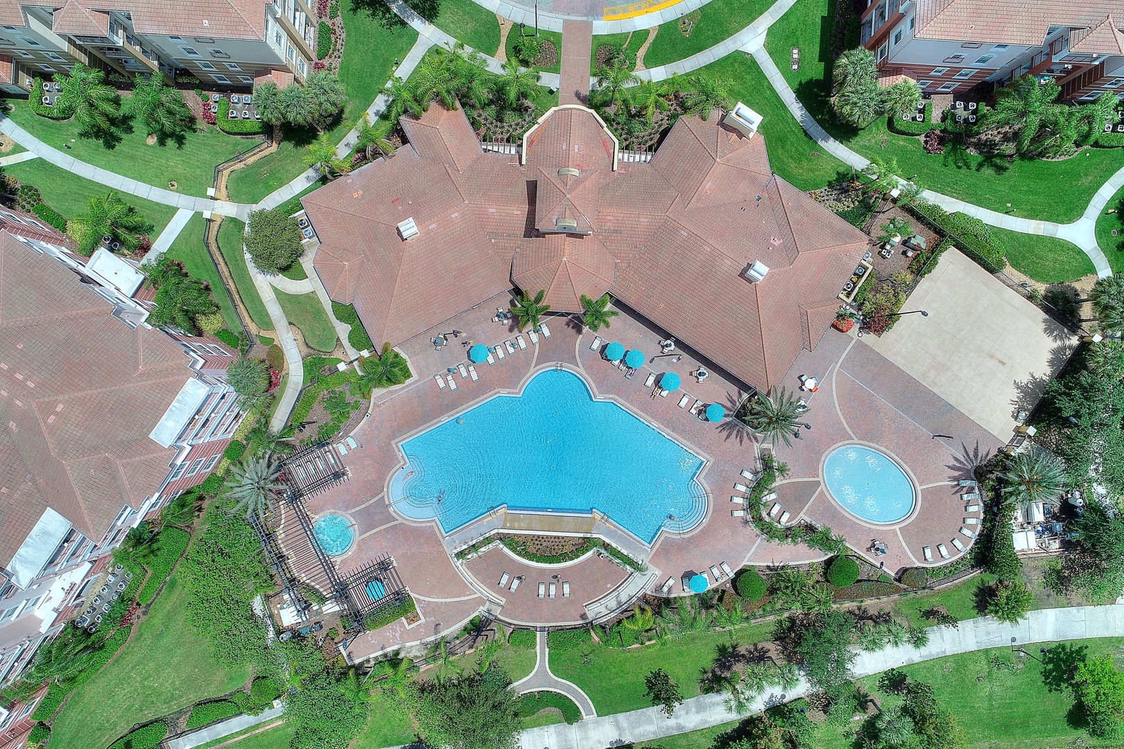 Vista Cay Resort, next to Universal 821