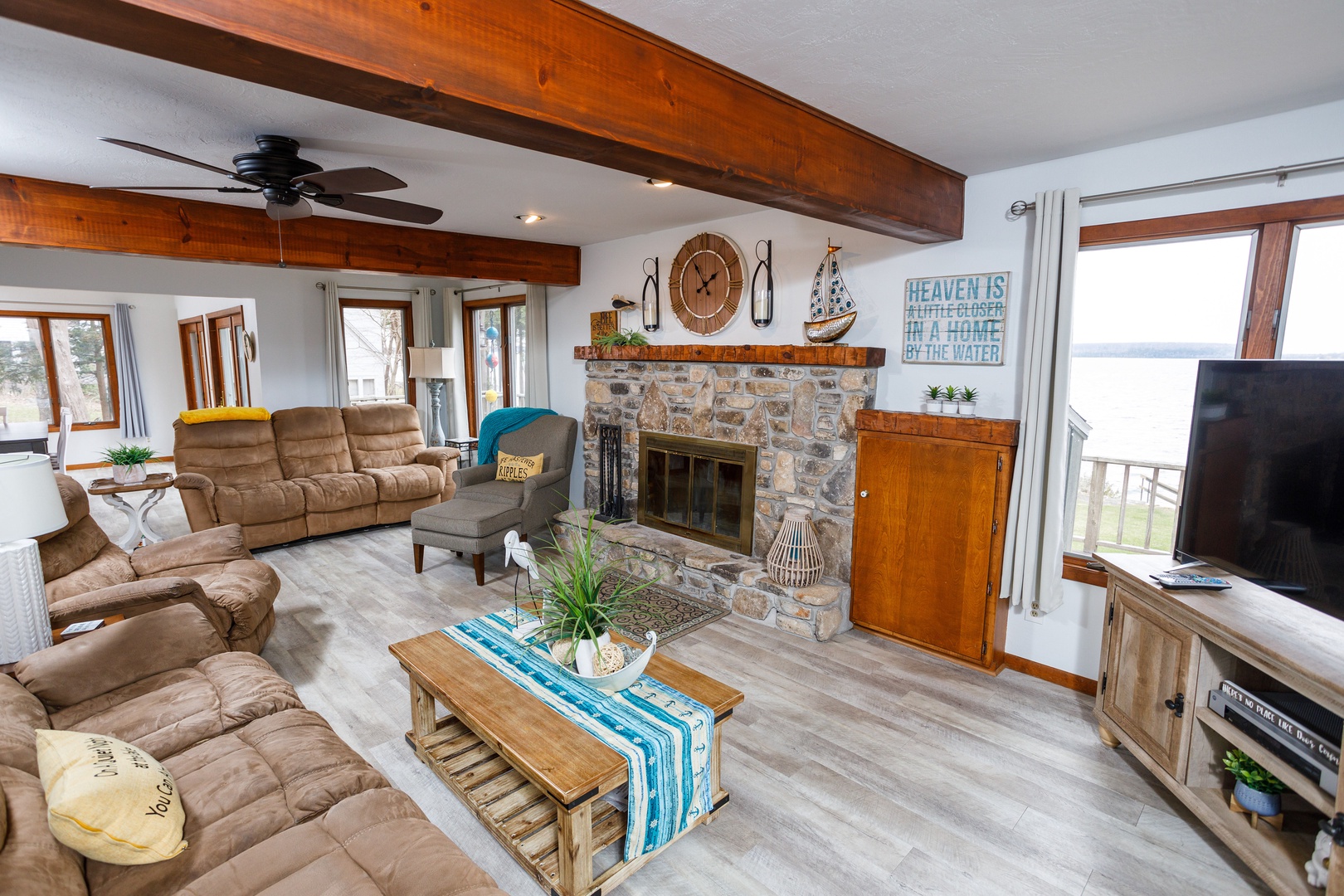 Lodge on Laurie Lane