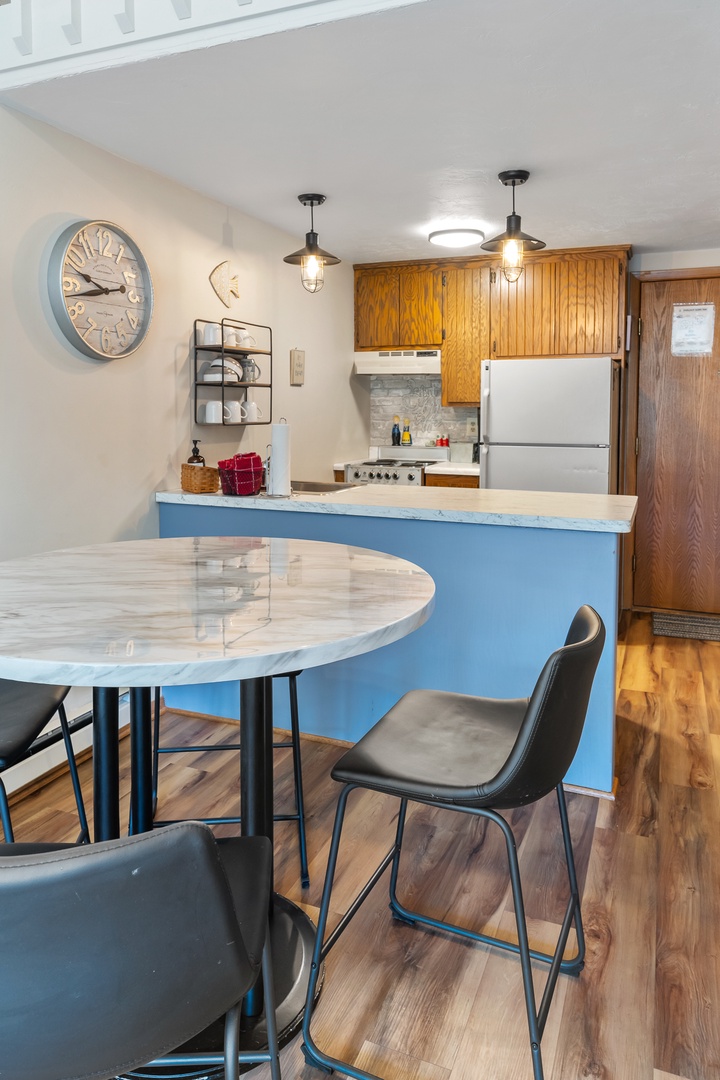 Bob and Nancy's Ephraim Condo (Unit 402)