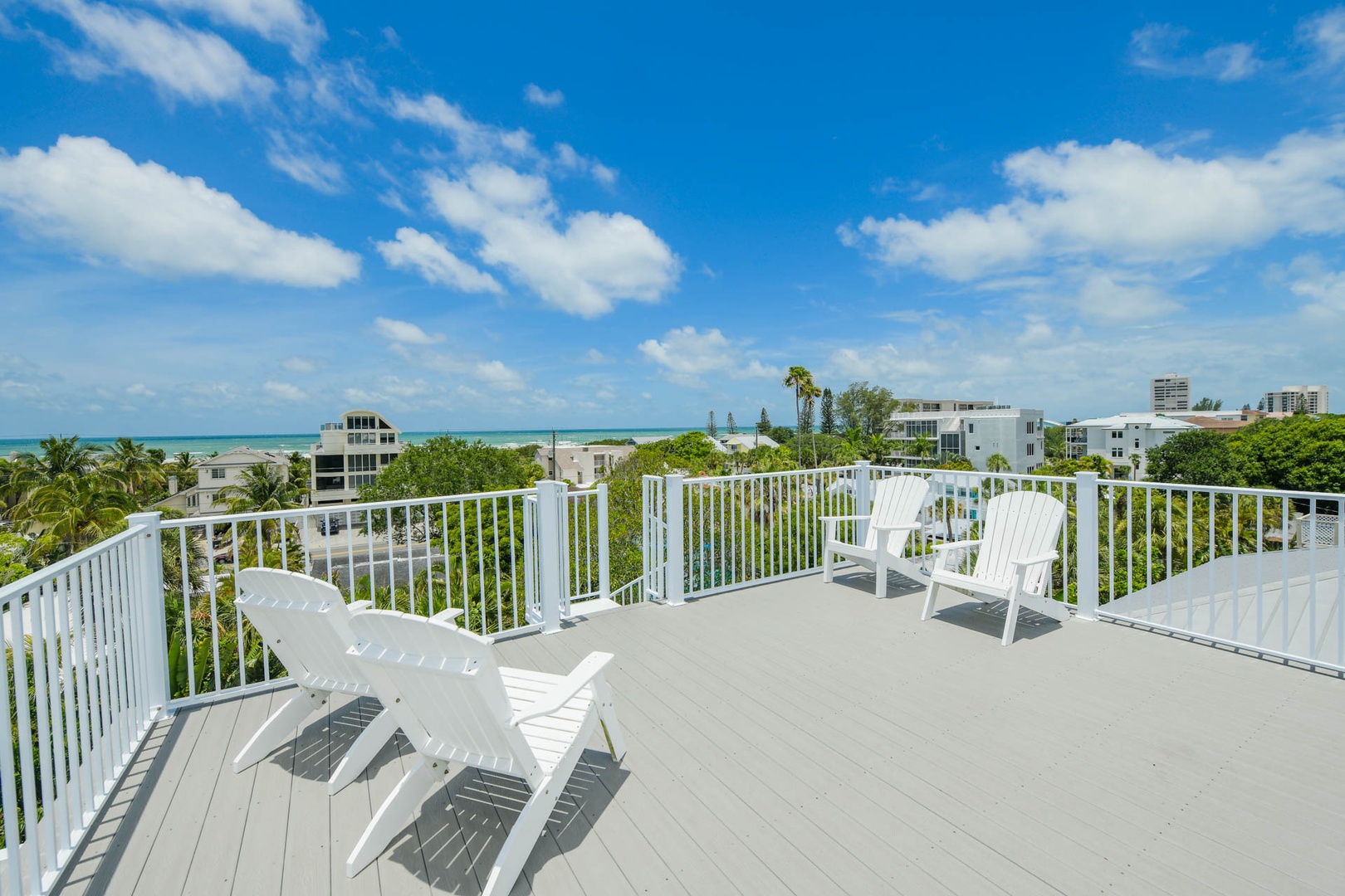 Rooftop Deck Views for Days!