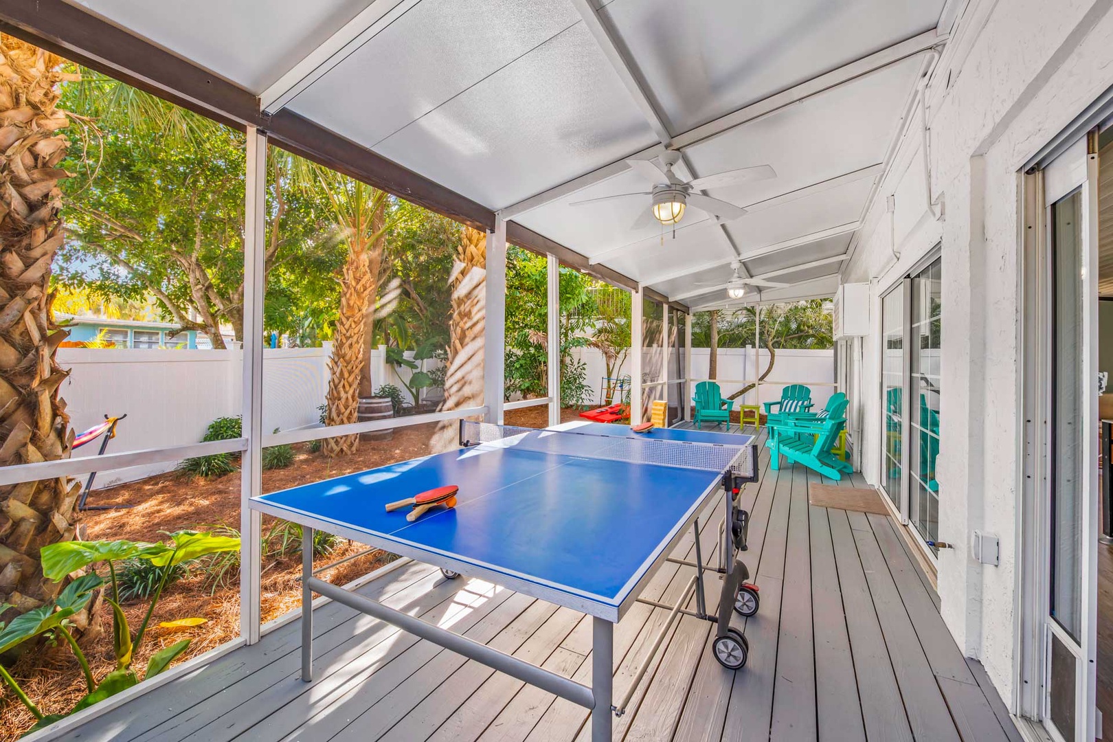 Screened Porch off Game Room