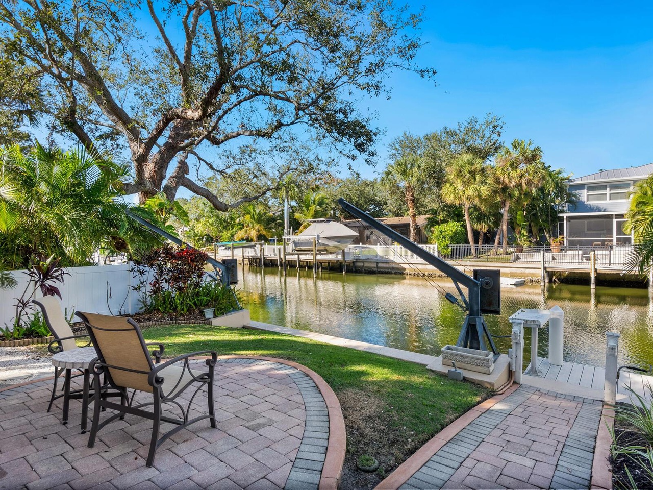 Treasure on the Canal by Siesta Luxury Rental Properties