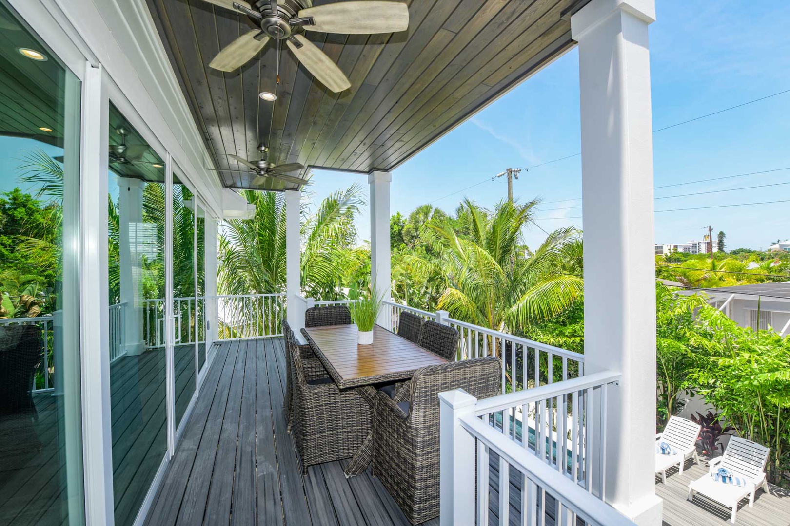 Balcony Dining