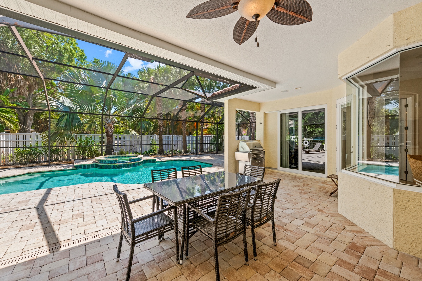 Outdoor Dining Area