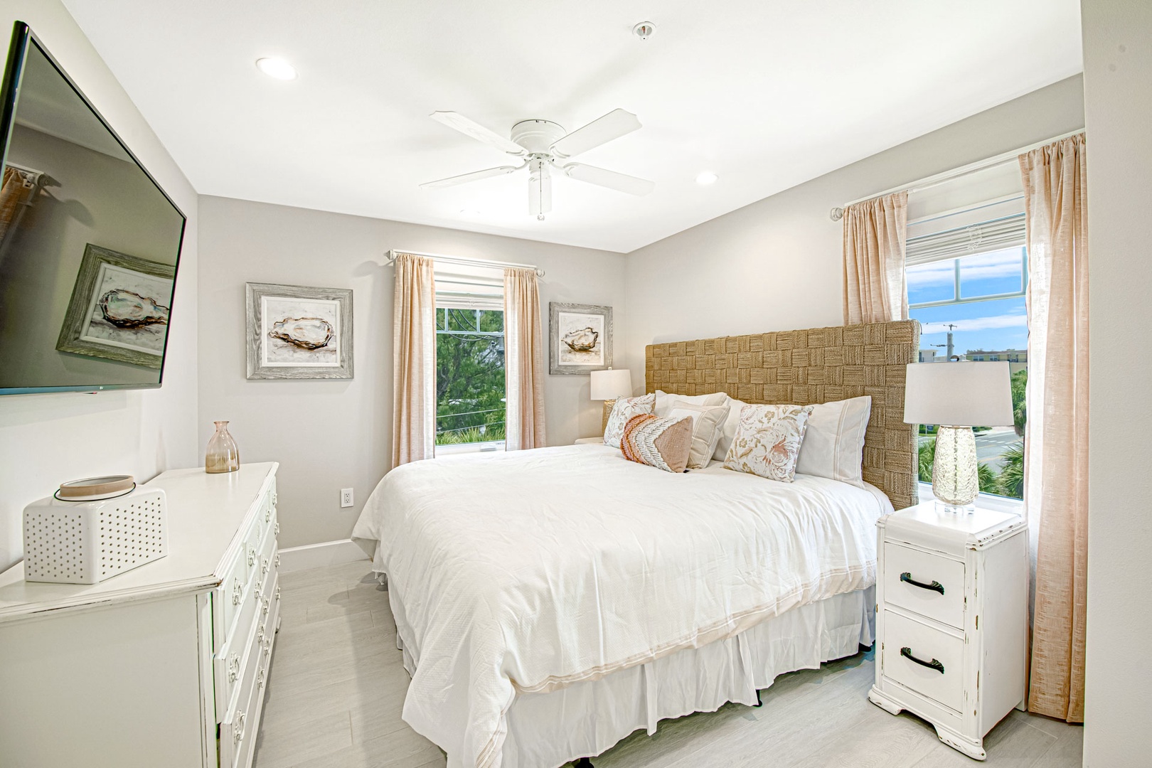 Bedroom 3 - King Bed with En Suite Bath