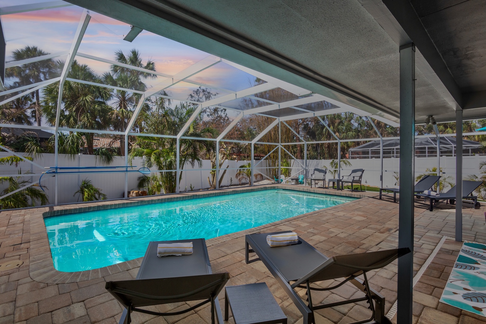 Poolside Loungers