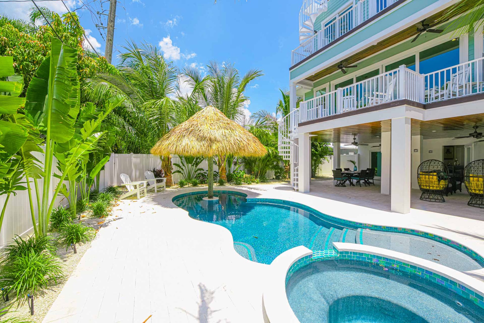 Pool & Back Deck Area