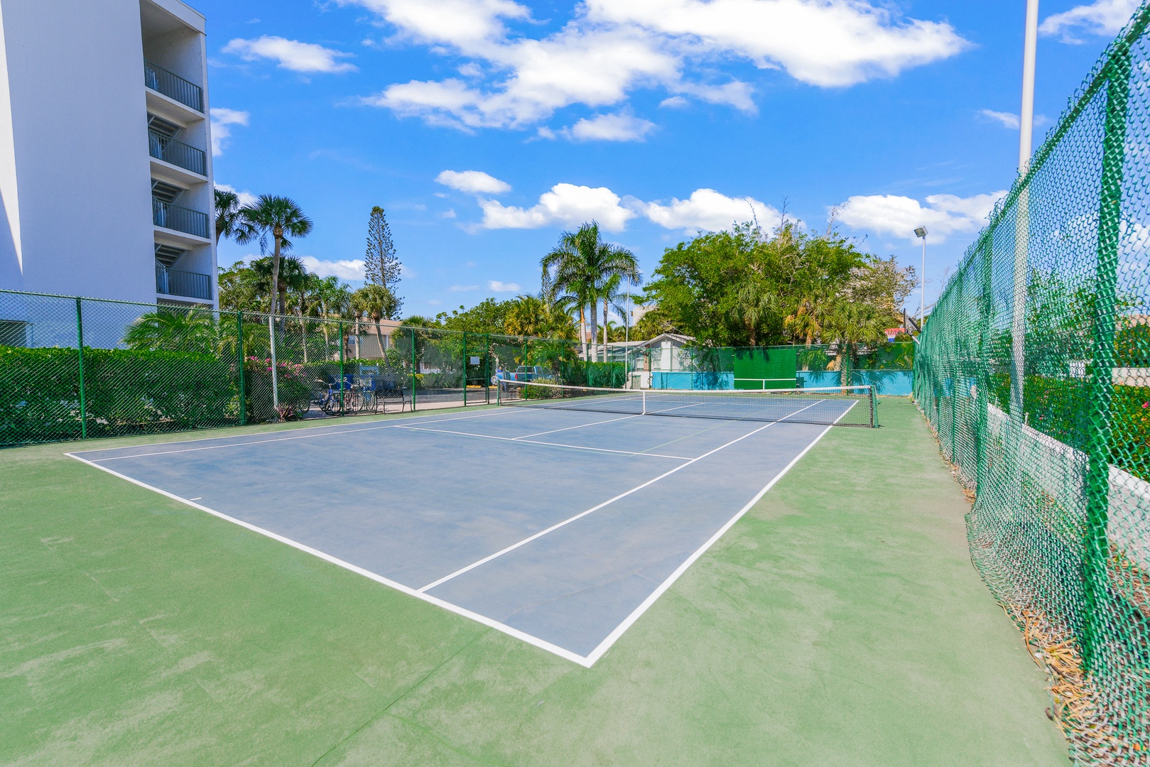 Tennis Court, Tivoli By The Sea - Tropical Sands Accommodations