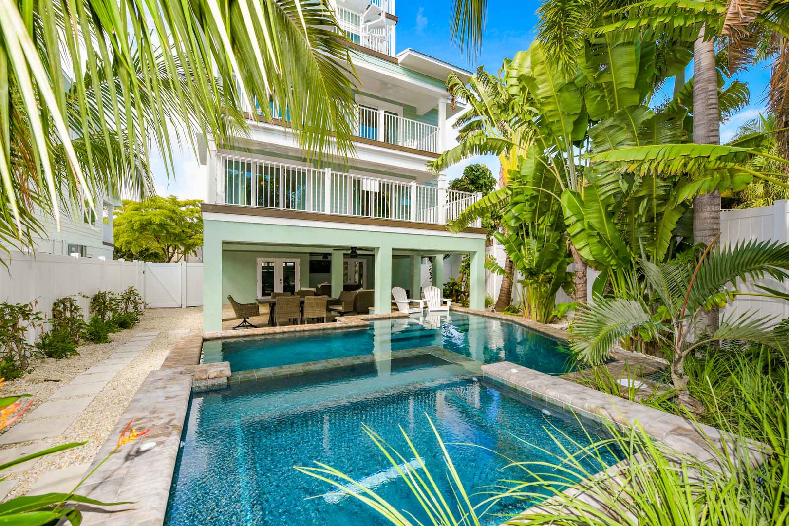 Tropical Pool Setting for Spacious 8 Bedroom Home