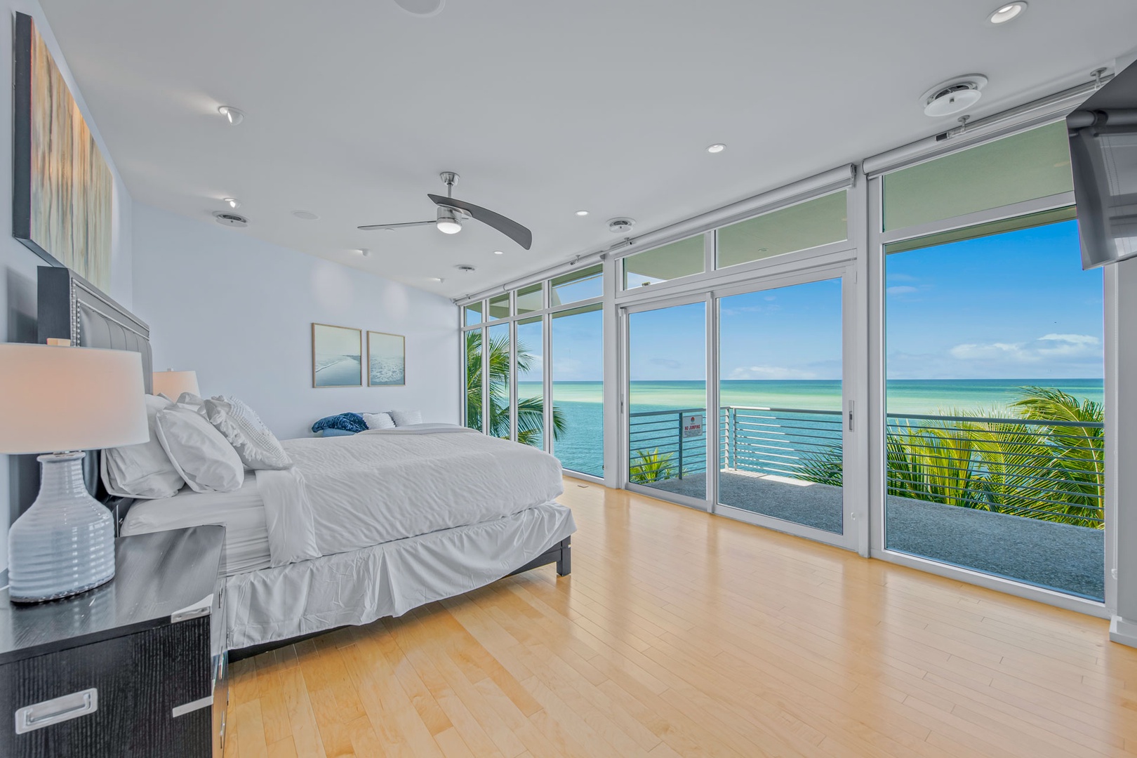 Master Bedroom - King Bed - Amazing Views + Private Balcony