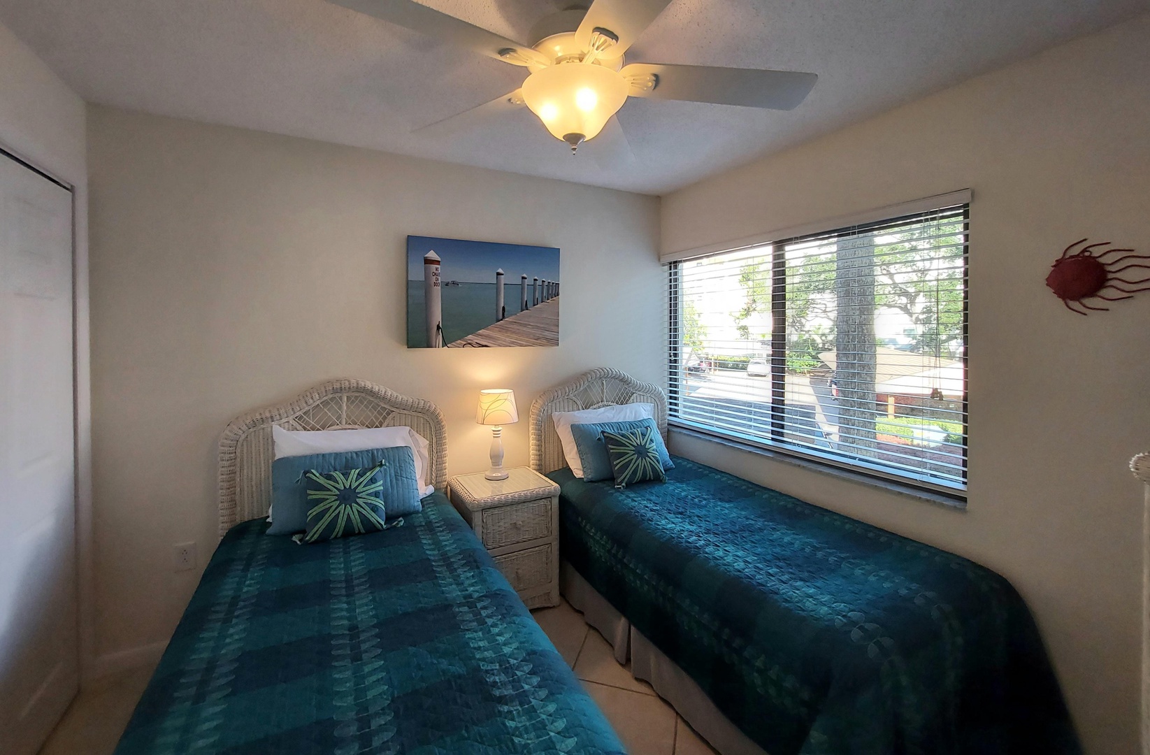 Midnight Cove II 128 Siesta Key Guest Bedroom 12-2022