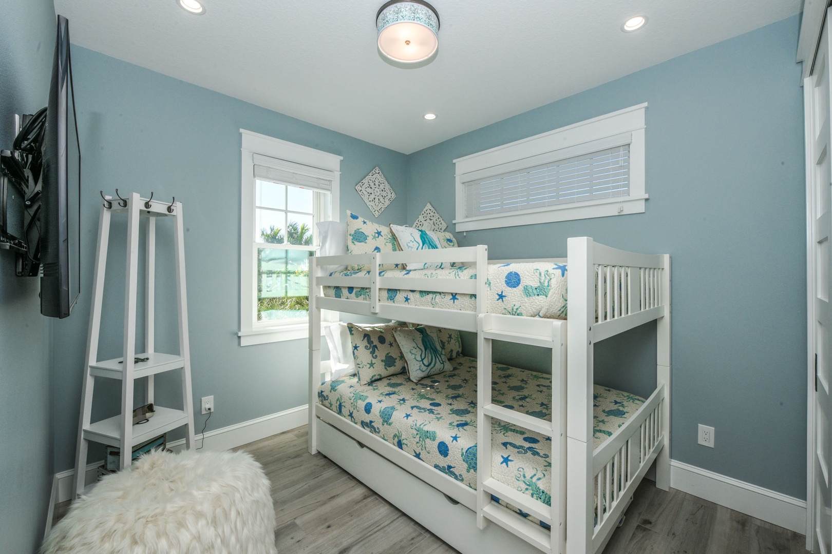 Bunk bed bedroom