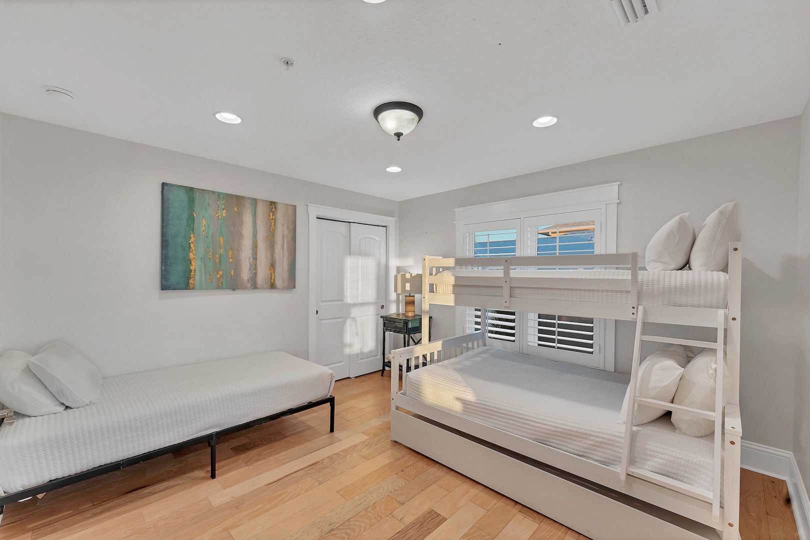 Seventh Bedroom, Twin/Full Bunk, Twin Trundle