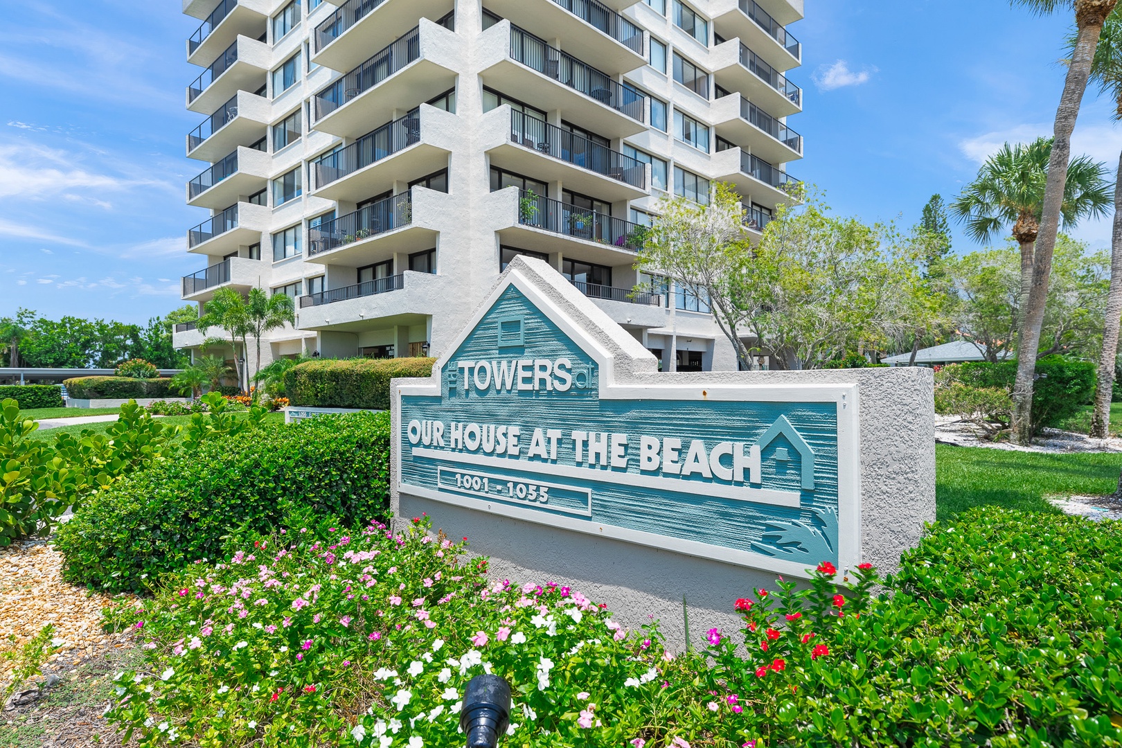 Our House at the Beach, Towers