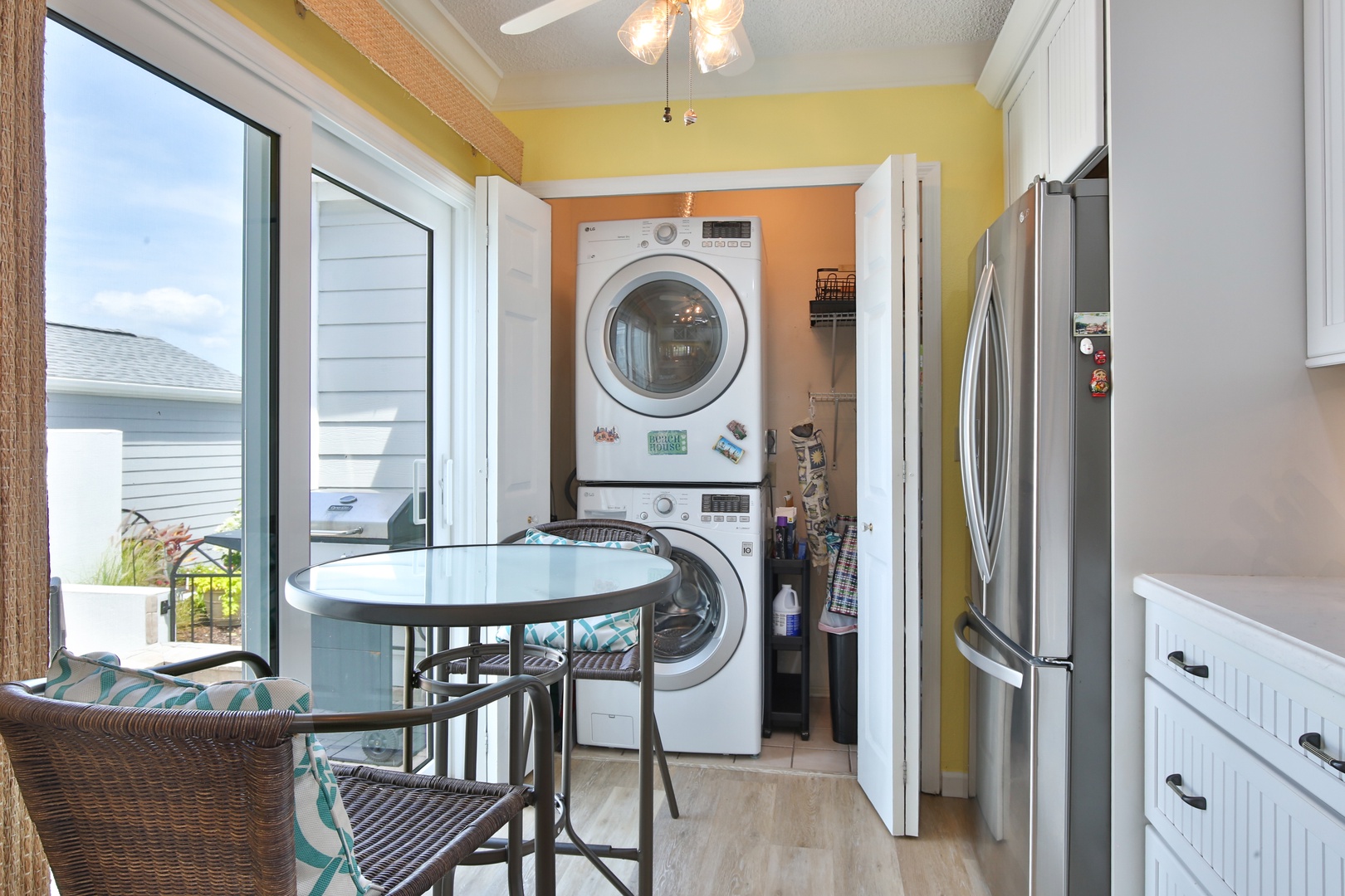Your vacation home blends comfort and convenience with in-unit laundry and a cozy breakfast nook overlooking the neighborhood—perfect for morning coffee or casual meals.