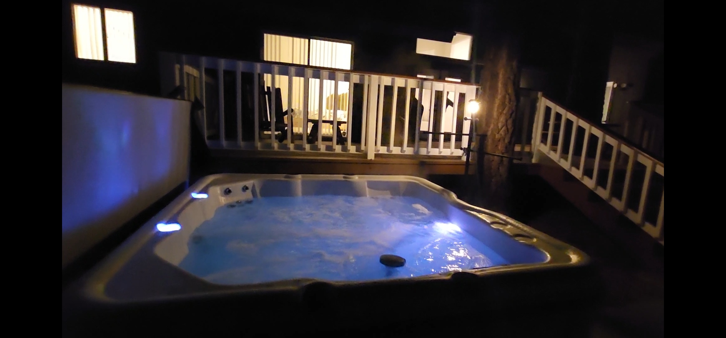Night jacuzzi