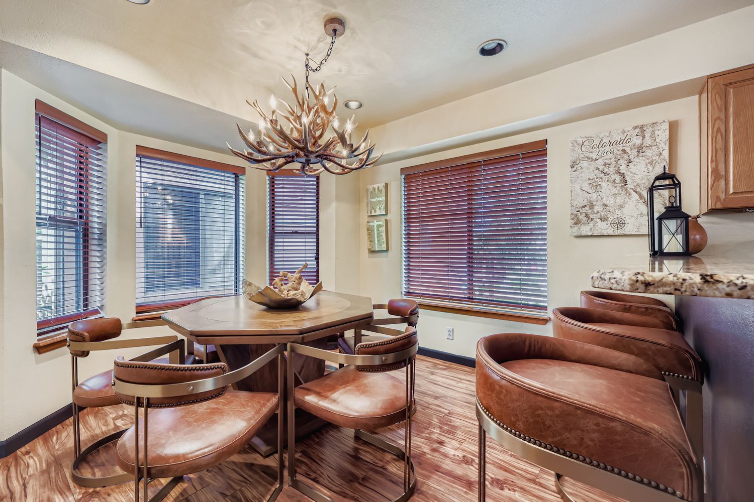 120 Village Point Drive - Web Quality - 011 - 12 Breakfast Area