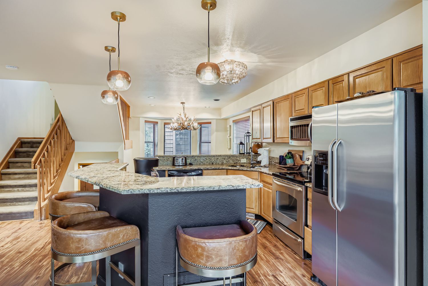 120 Village Point Drive - Web Quality - 010 - 11 Kitchen