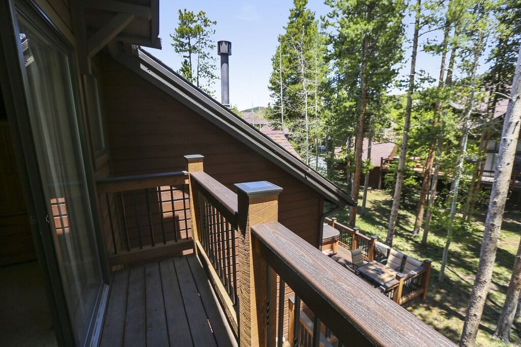 Step out onto your private deck and breathe in the fresh mountain air while enjoying stunning forest views through towering aspens.