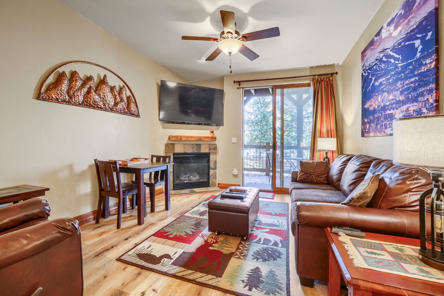 34 Highfield Trail Unit 210 - Web Quality - 005 - 05 Living Room