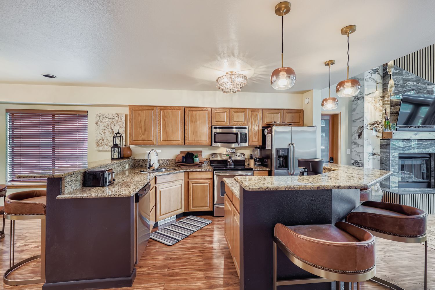 120 Village Point Drive - Web Quality - 009 - 10 Kitchen