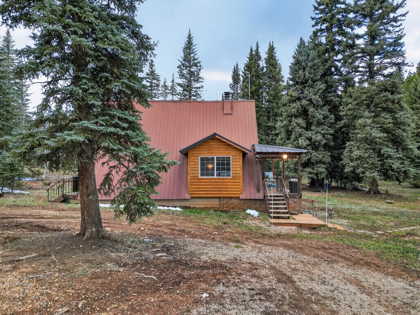 Exterior building view of the cabin