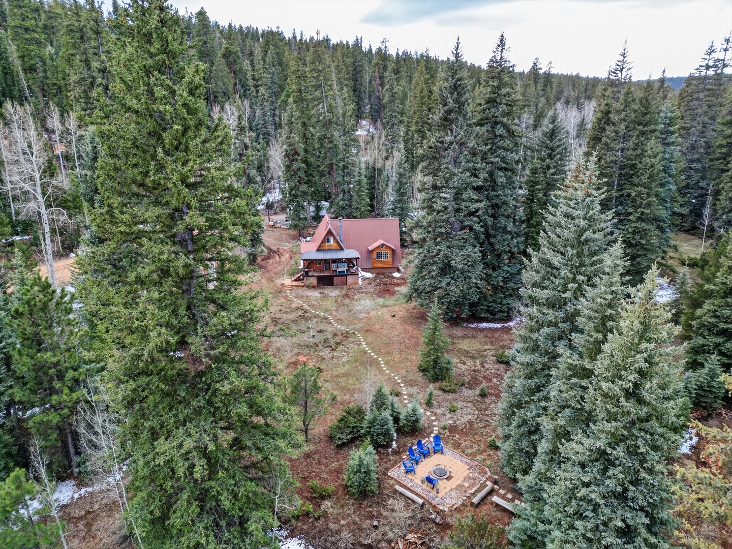 Classic A-frame cabin nestled in the pines—your perfect Duck Creek escape