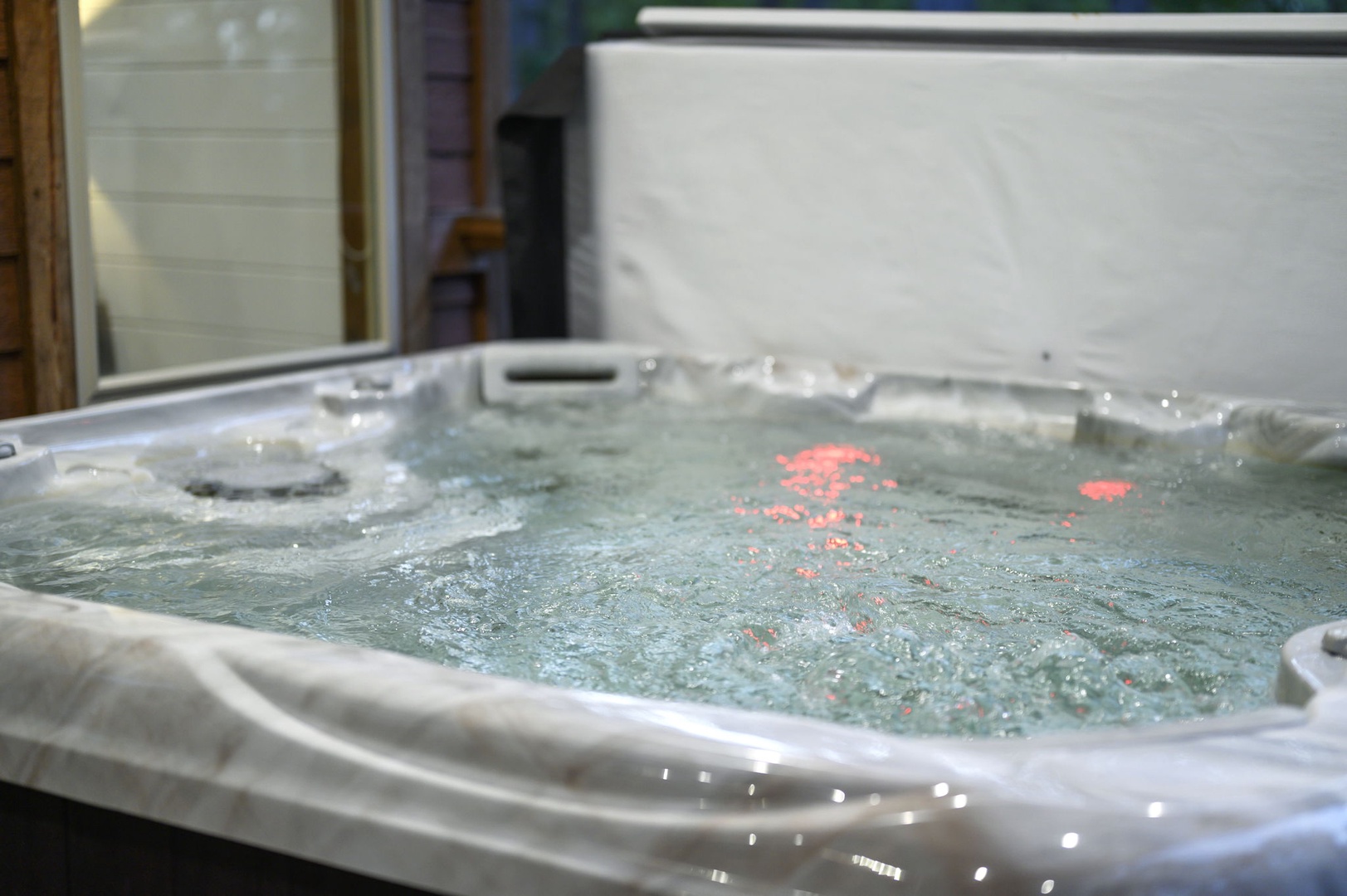 Slip into your private hot tub and let the bubbling jets melt away tension while you soak under the open sky.