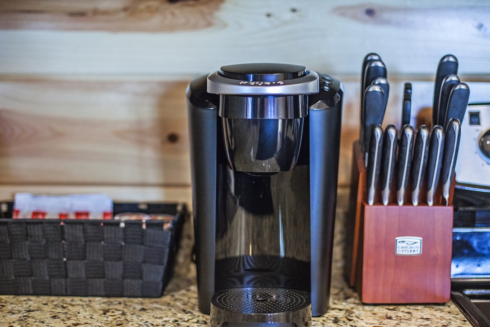 Start your mornings perfectly with premium coffee at your fingertips. This sleek single-serve machine makes your favorite brew effortlessly in your fully equipped kitchen.