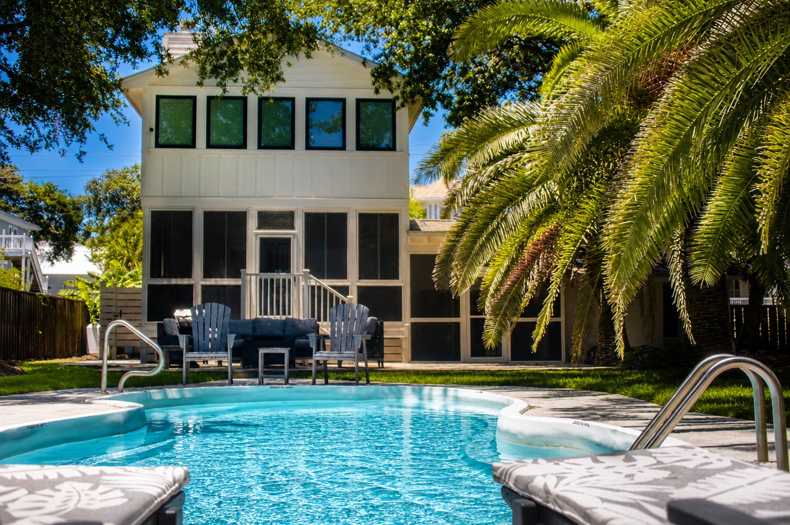 Private Pool, 2 Min Walk to Beach, Perfect for Families and Couples
