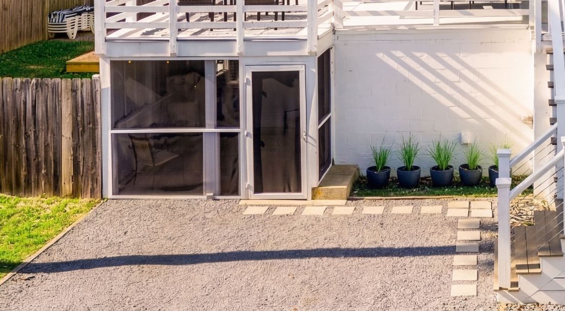 Crop Lower Level only