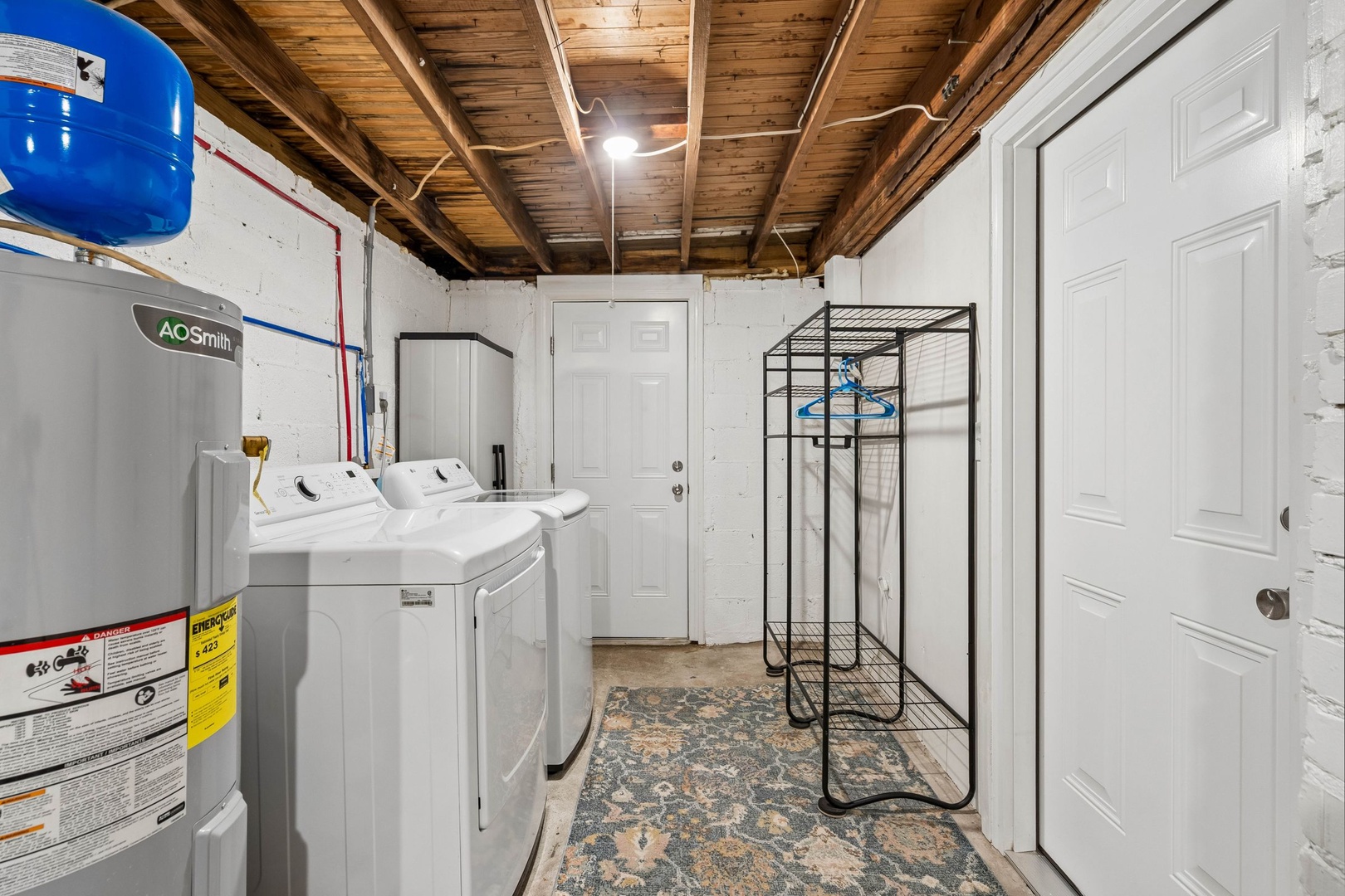 Your own laundry room keeps you organized during longer stays, complete with full-size washer and dryer.