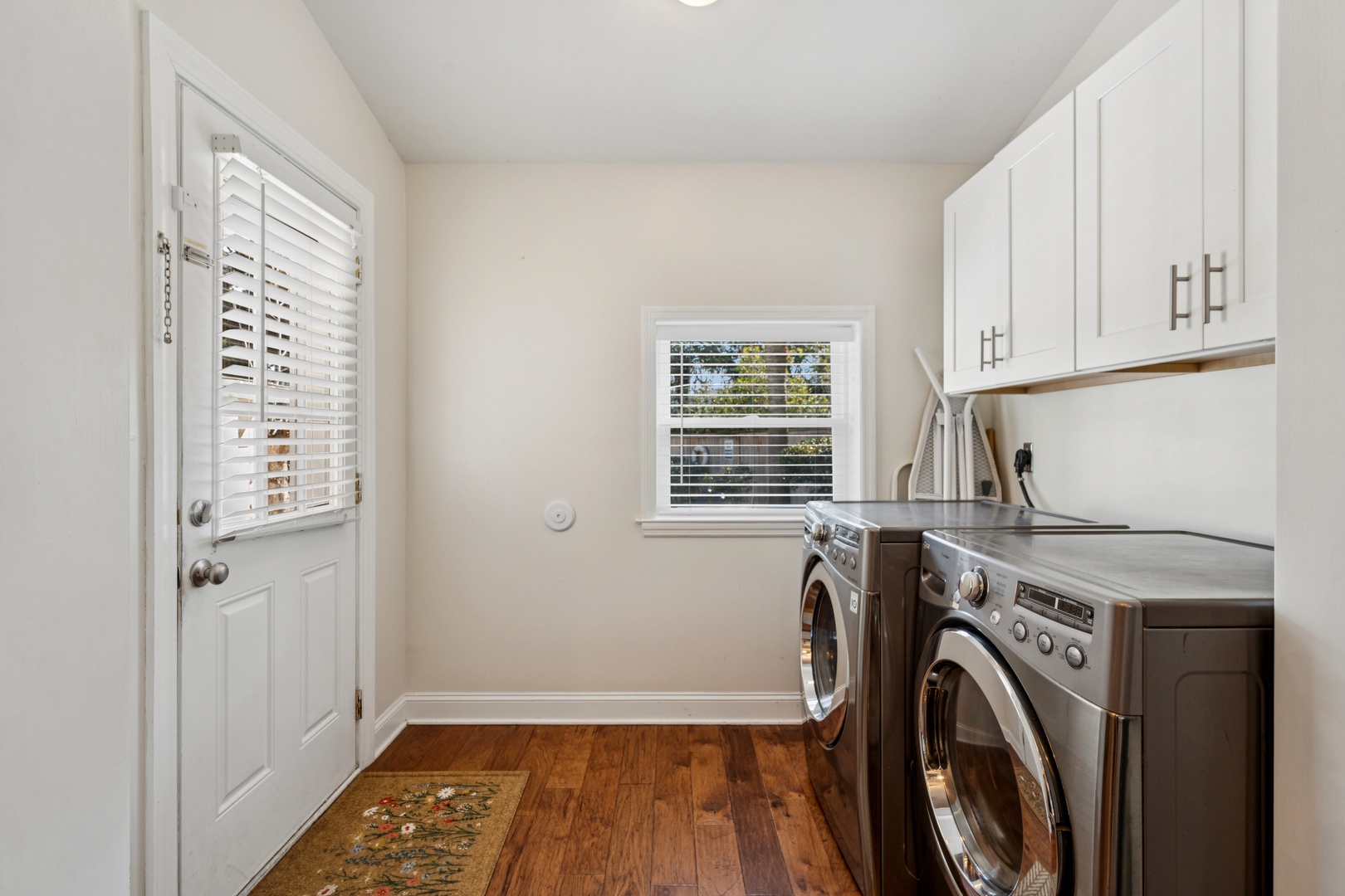 Your dedicated laundry room makes vacation packing a breeze with modern machines and plenty of workspace.