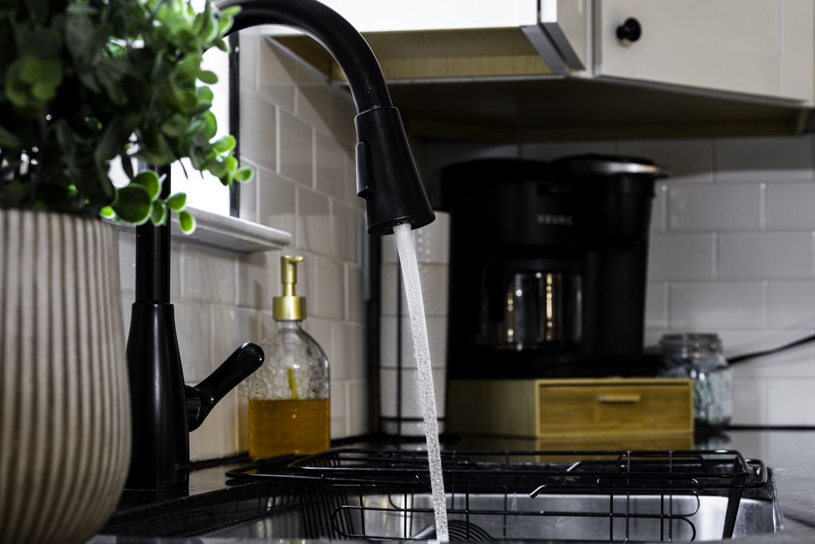 Shared kitchen with up to date appliances