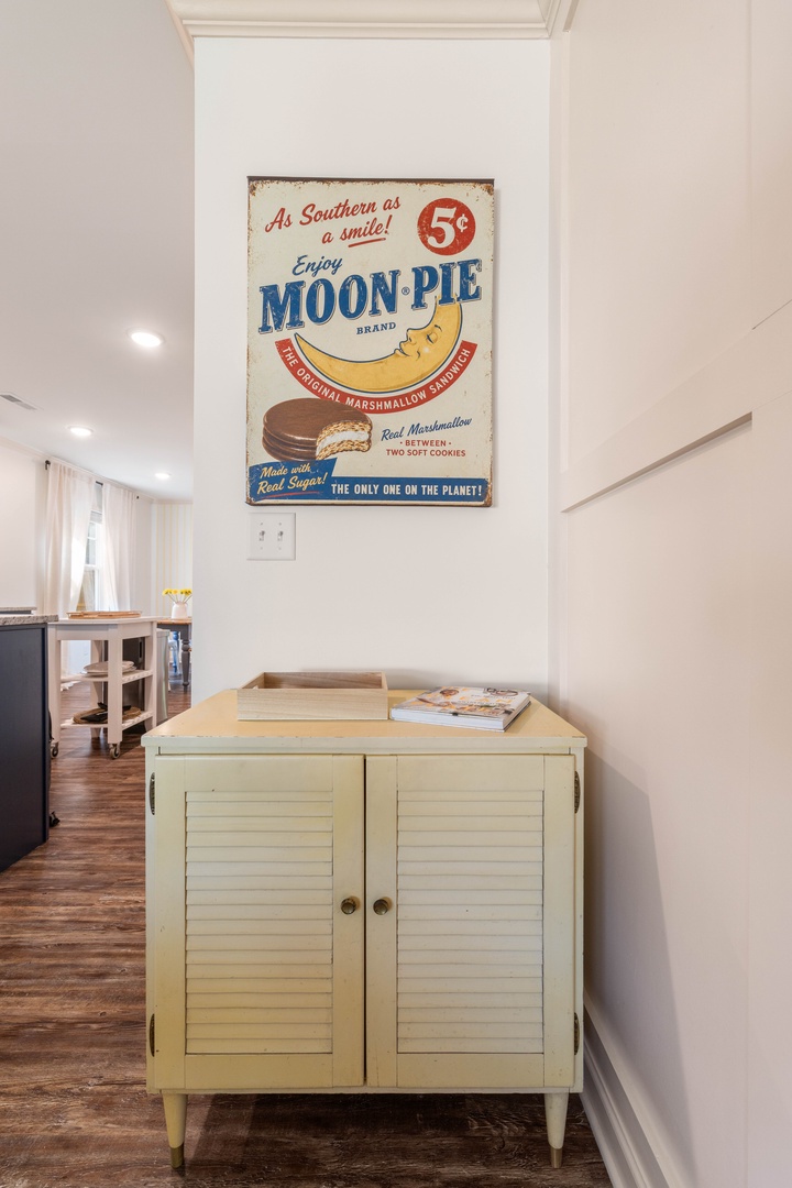 Enjoy This Themed Property With Southern Touches