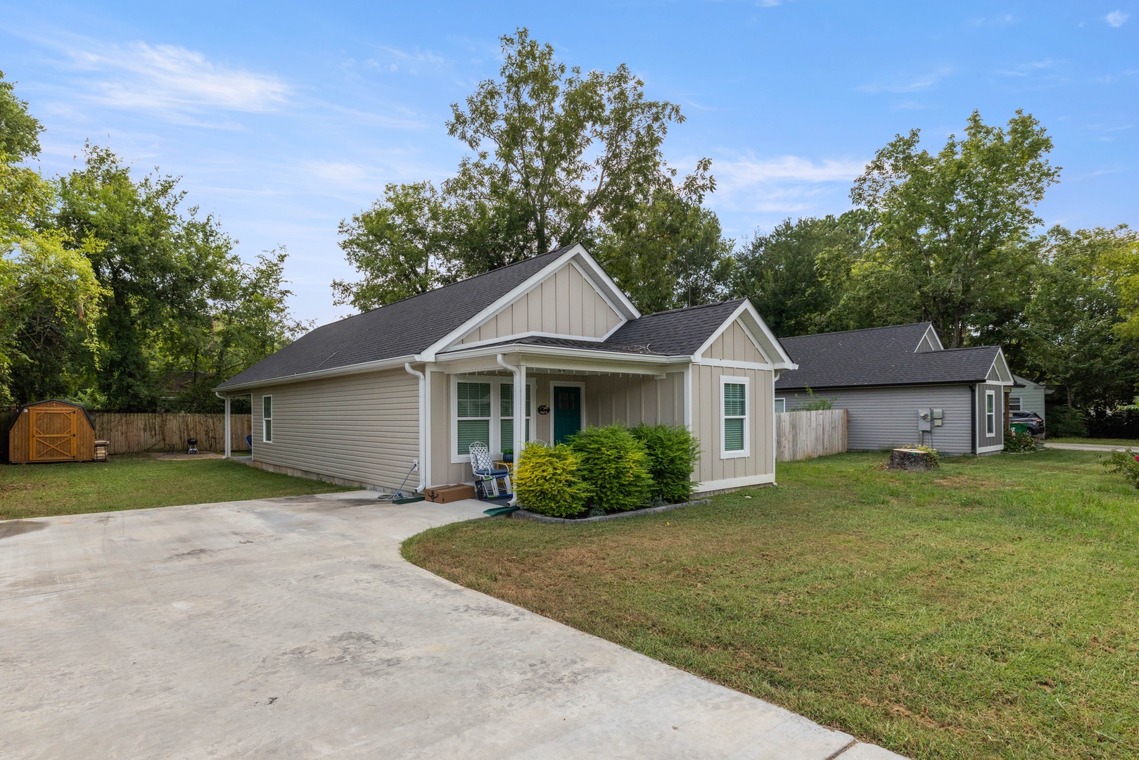 This Charming Home Offers a Peaceful Retreat with 2 Car Driveway
