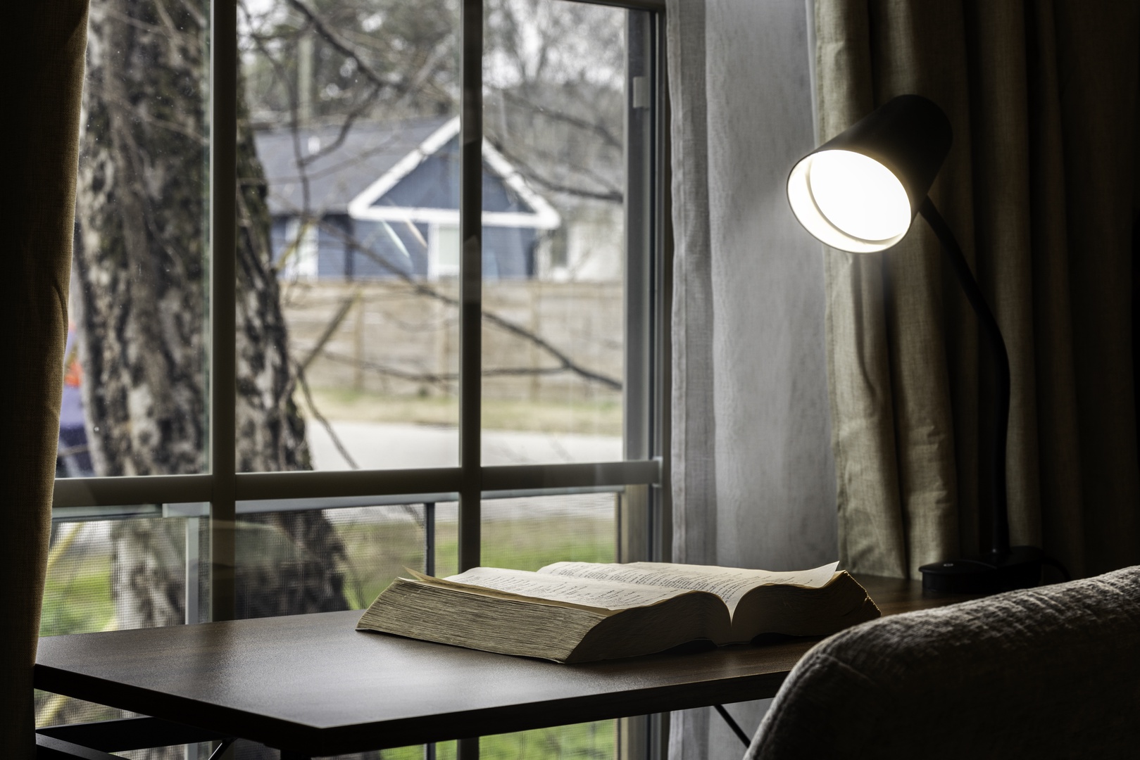 Dedicated workspace available in each room