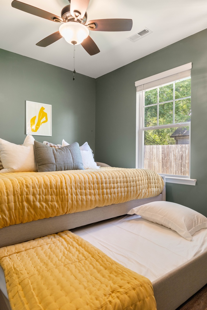 Pull Out Twin Bed Under Double Bed