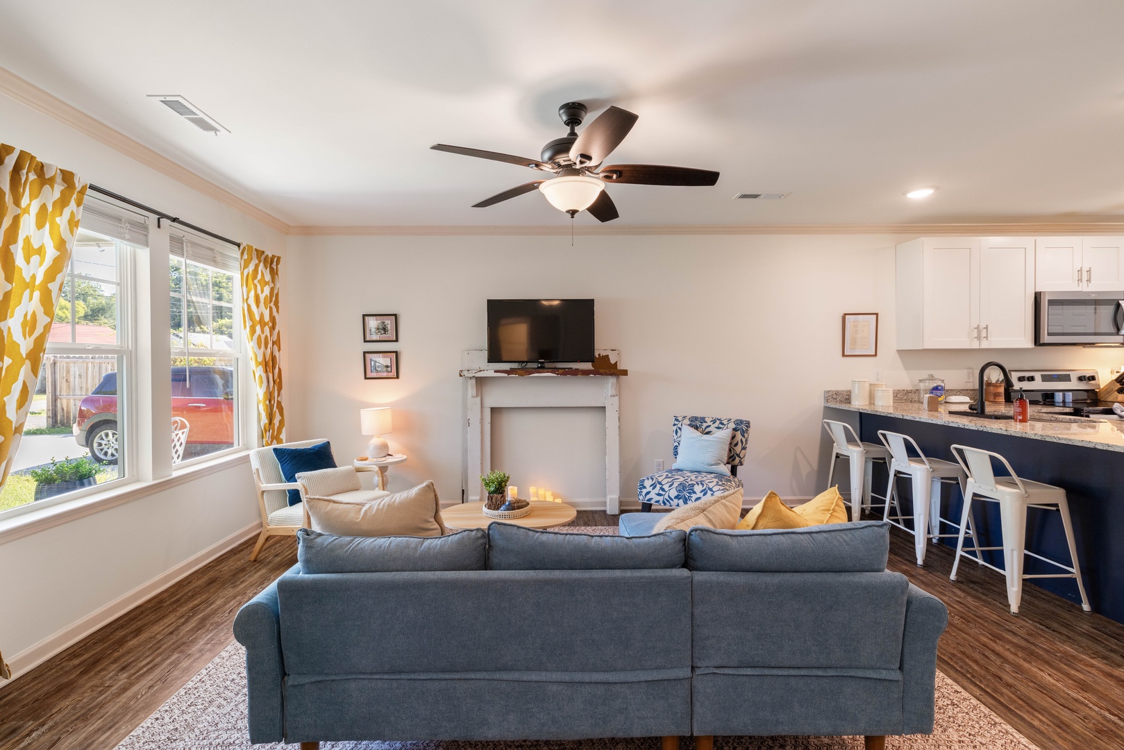 Living Room with tv